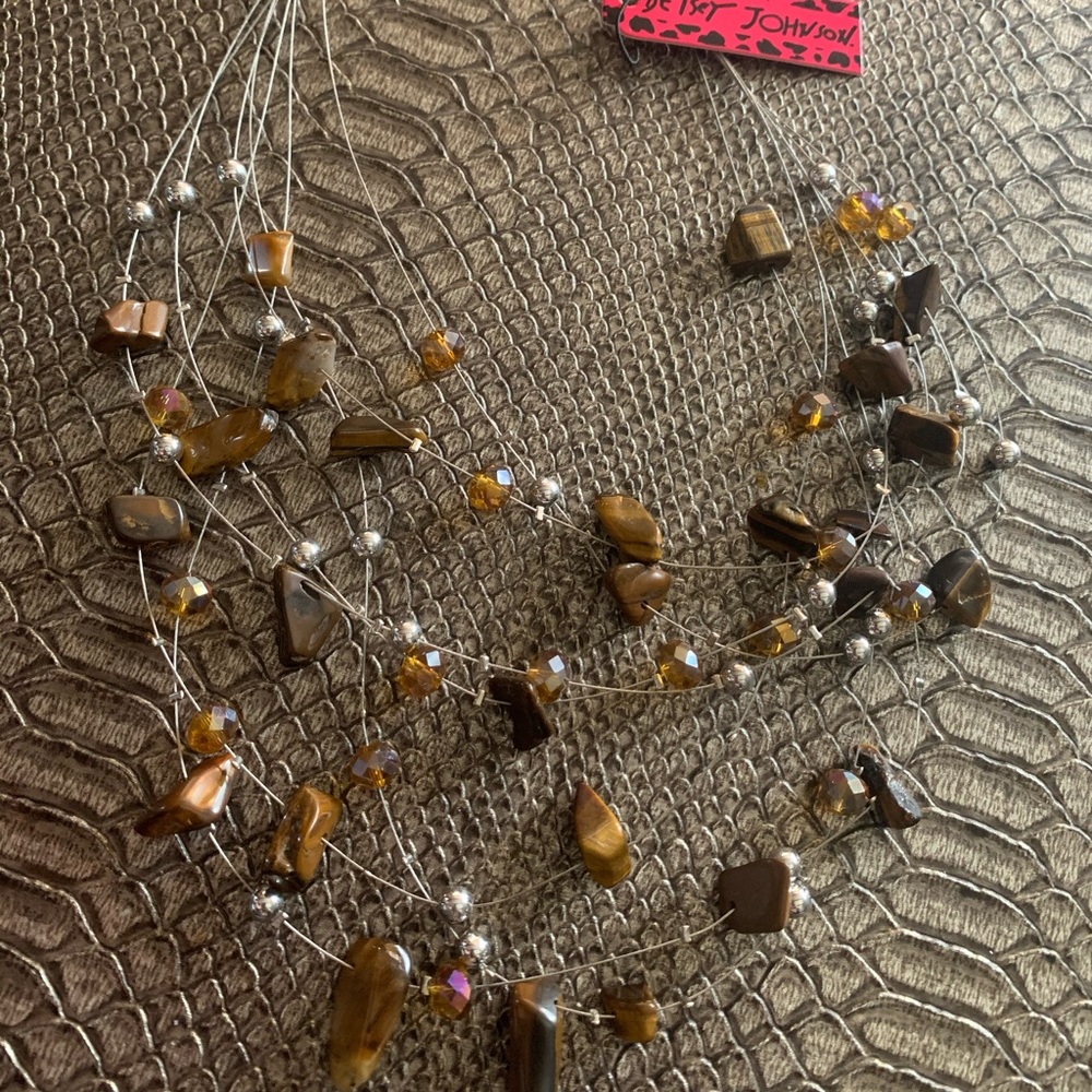 Gorgeous multi strand betsey Johnson necklace! New
